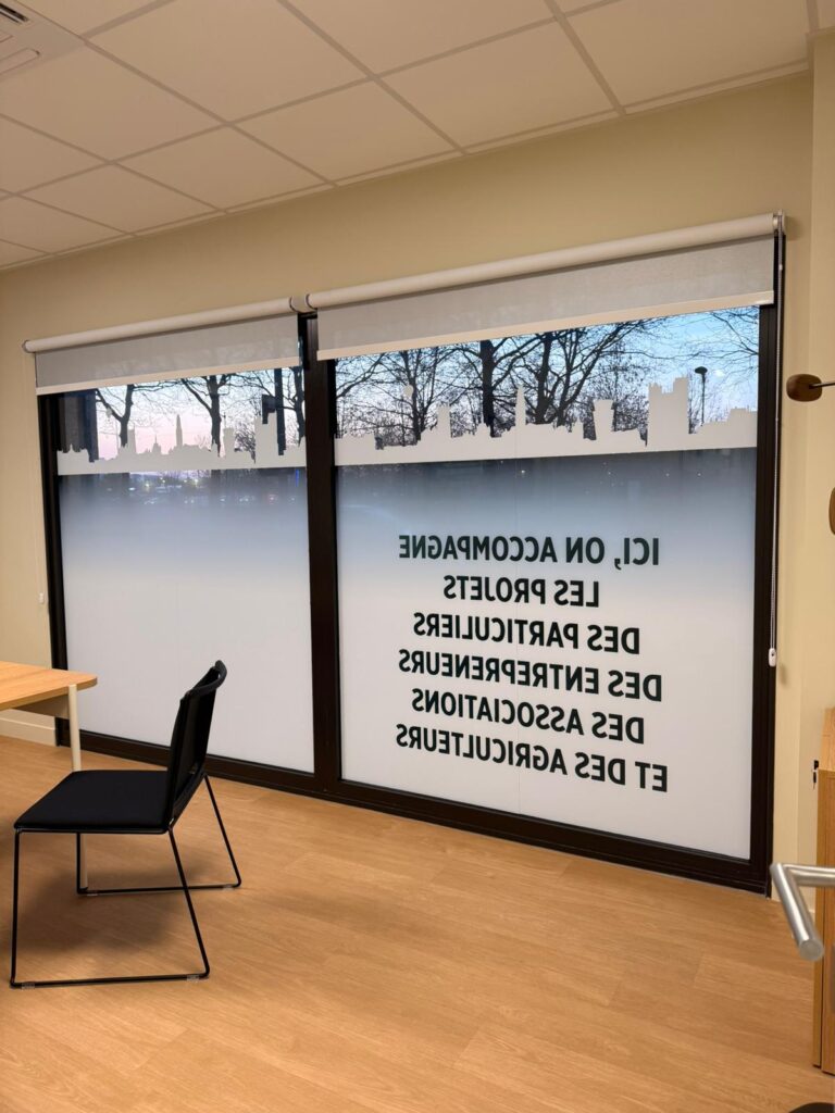 Vitrophanie agence Crédit Agricole de Montévrain