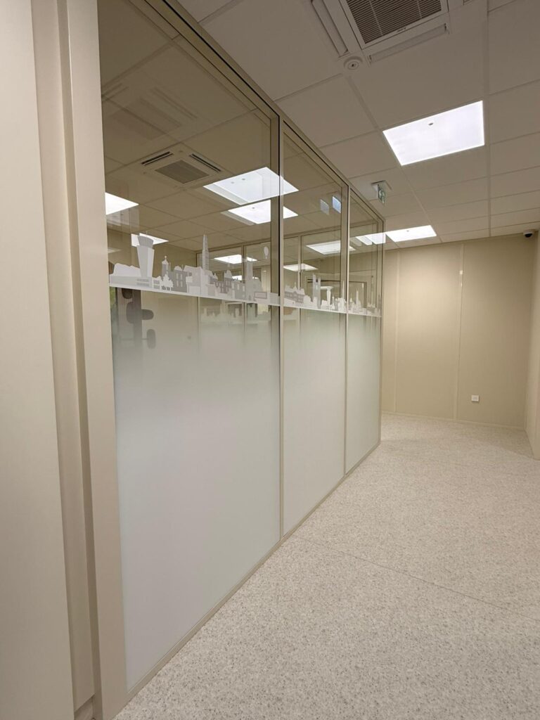 Vitrophanie agence Crédit Agricole de Montévrain