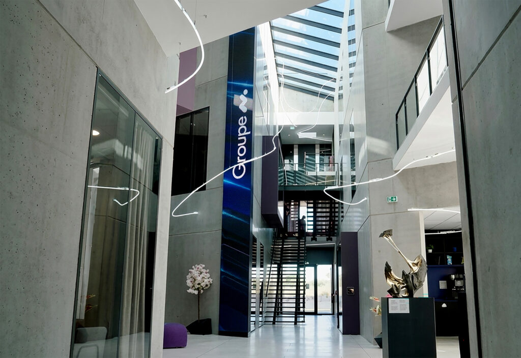 Installation finale Monteiro Groupe M