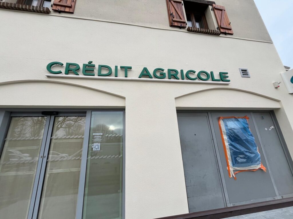 Enseignes Crédit Agricole Esbly