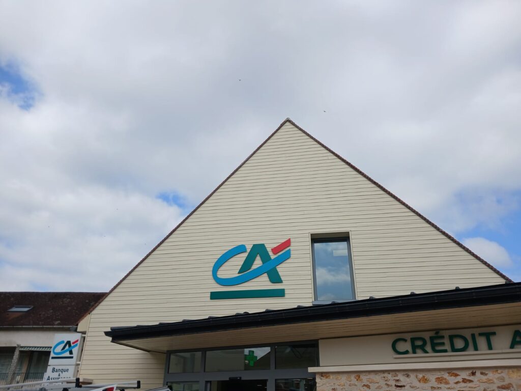 Enseignes Crédit Agricole Lésigny