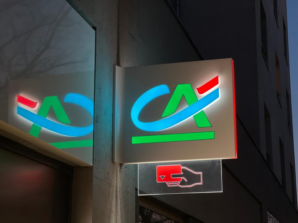 Enseignes Credit Agricole Montévrain