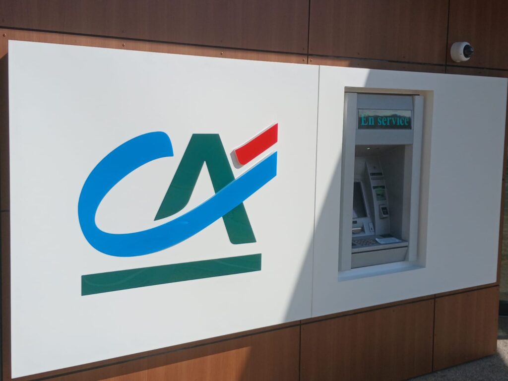 Enseignes Crédit Agricole St Pierre les Nemours