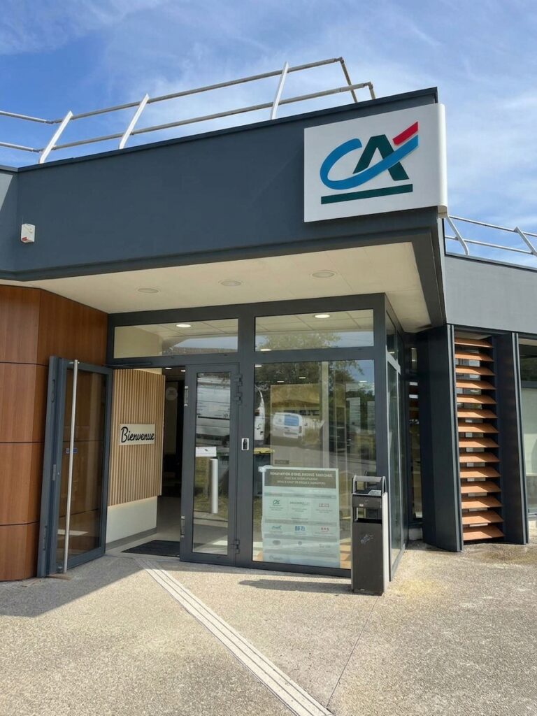 Enseignes Crédit Agricole St Pierre les Nemours